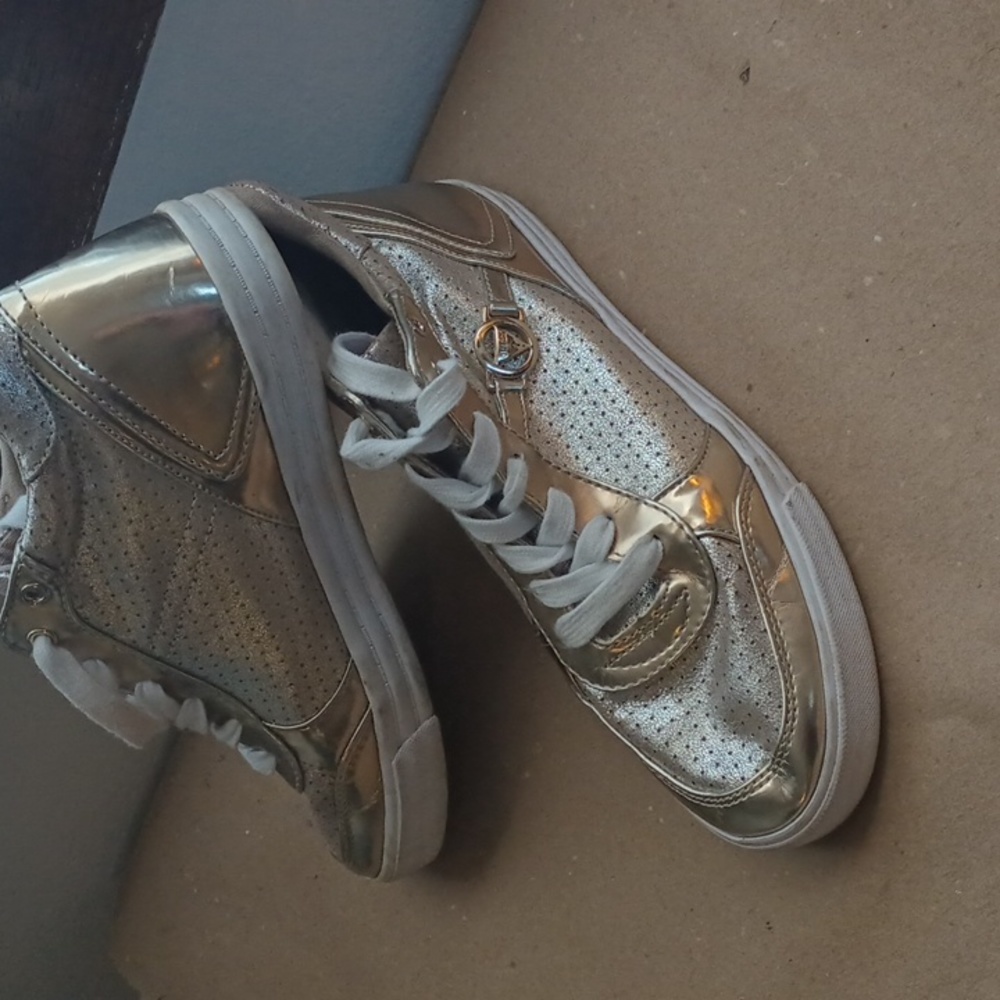 Guess women's high tops size 8